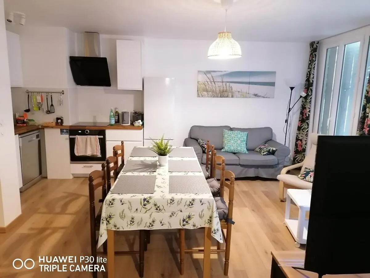 Superbe Appartement Plage Des Catalans Marseille